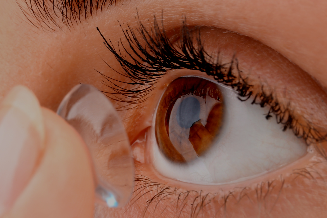 Zapraszamy na profesjonalne badanie wzroku z doborem miękkich soczewek kontaktowych u Optometrysty. Znajdziesz nas w Warszawie na Woli - Obozowa 22